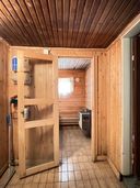 Sauna ja pesuhuone kellarissa