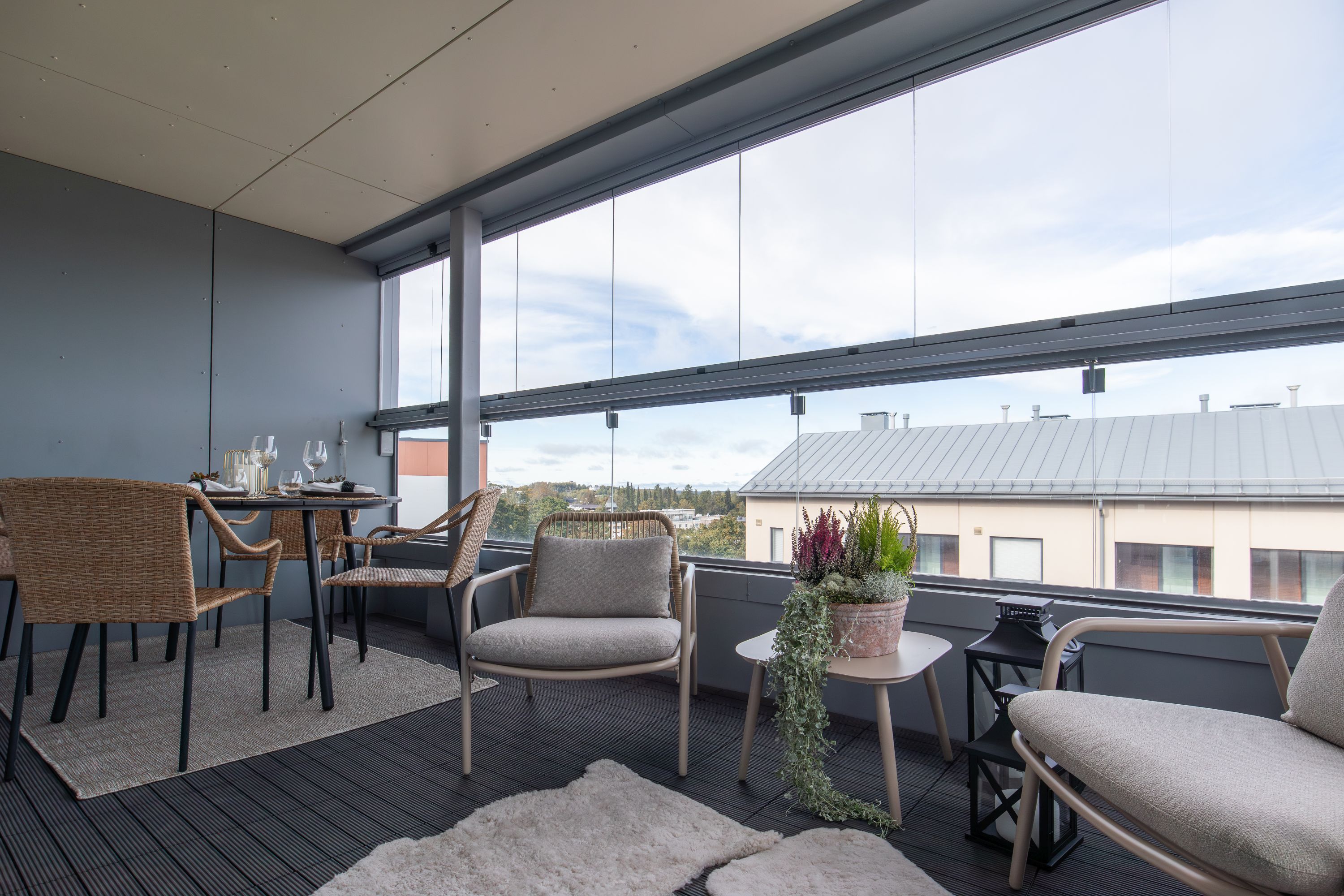 terassi Koulukadulle